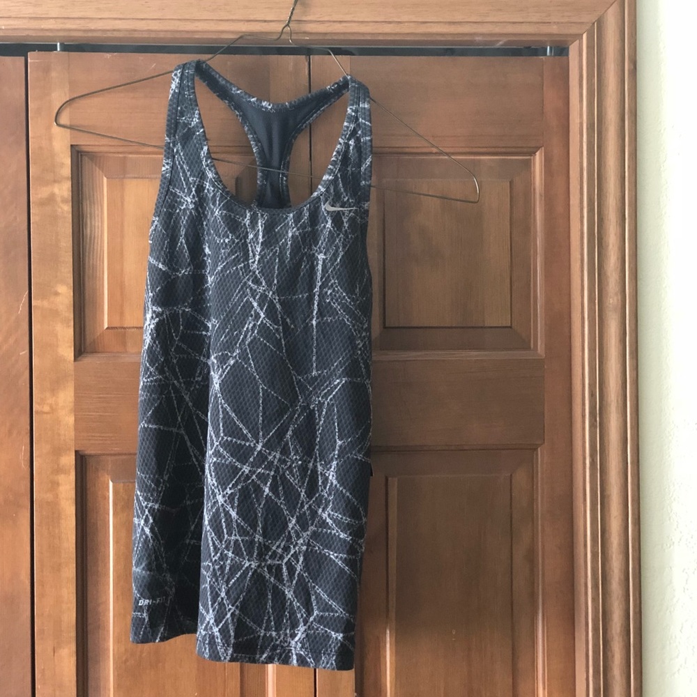 NWT. Nike Dri-Fit Tank Top